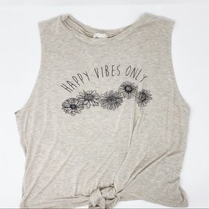 Happy Vibes Only Daisy tee